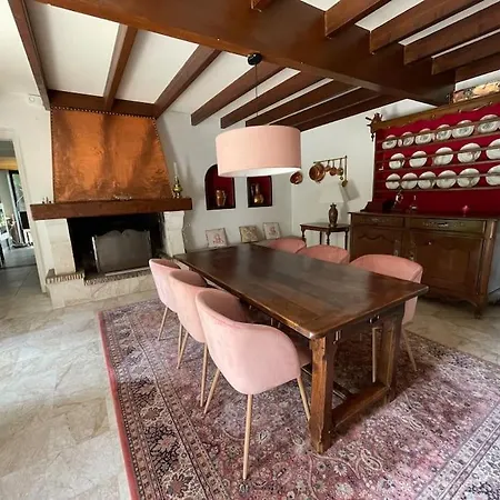 Holiday home Maison 8 Pers, Piscine, Au Coeur Du Pays De Cognac Malaville
